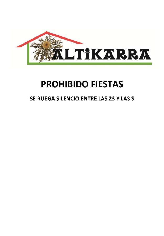 Altikarra I Pensionat Undiano Exteriör bild